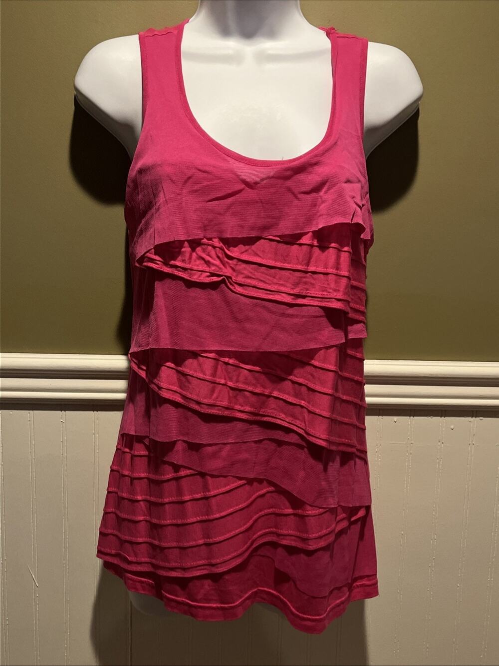 Cable & Gauge Pink Tiered Tank Top Mesh Ruffle Trim NWT M